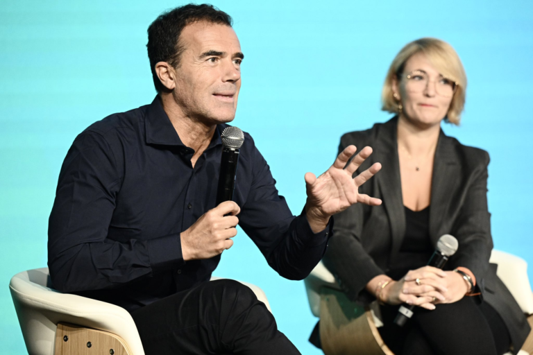 Sandro Gozi, ex ministro italiano diventato eurodeputato francese, combatte le “fake news